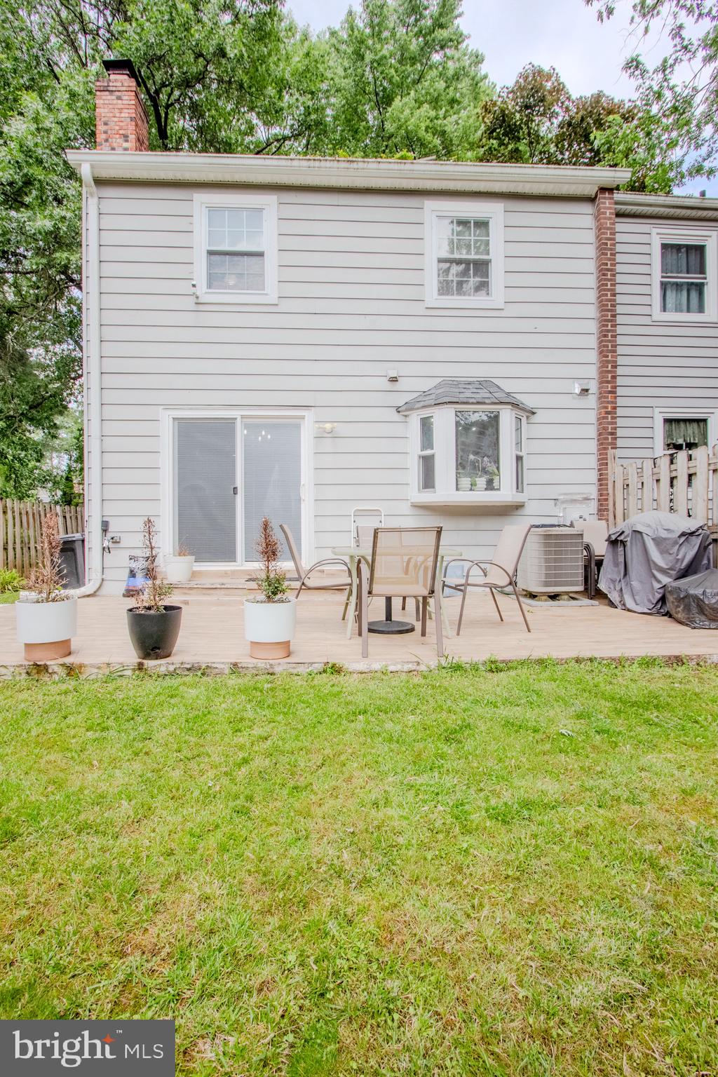 LAKE BRADDOCK - Residential