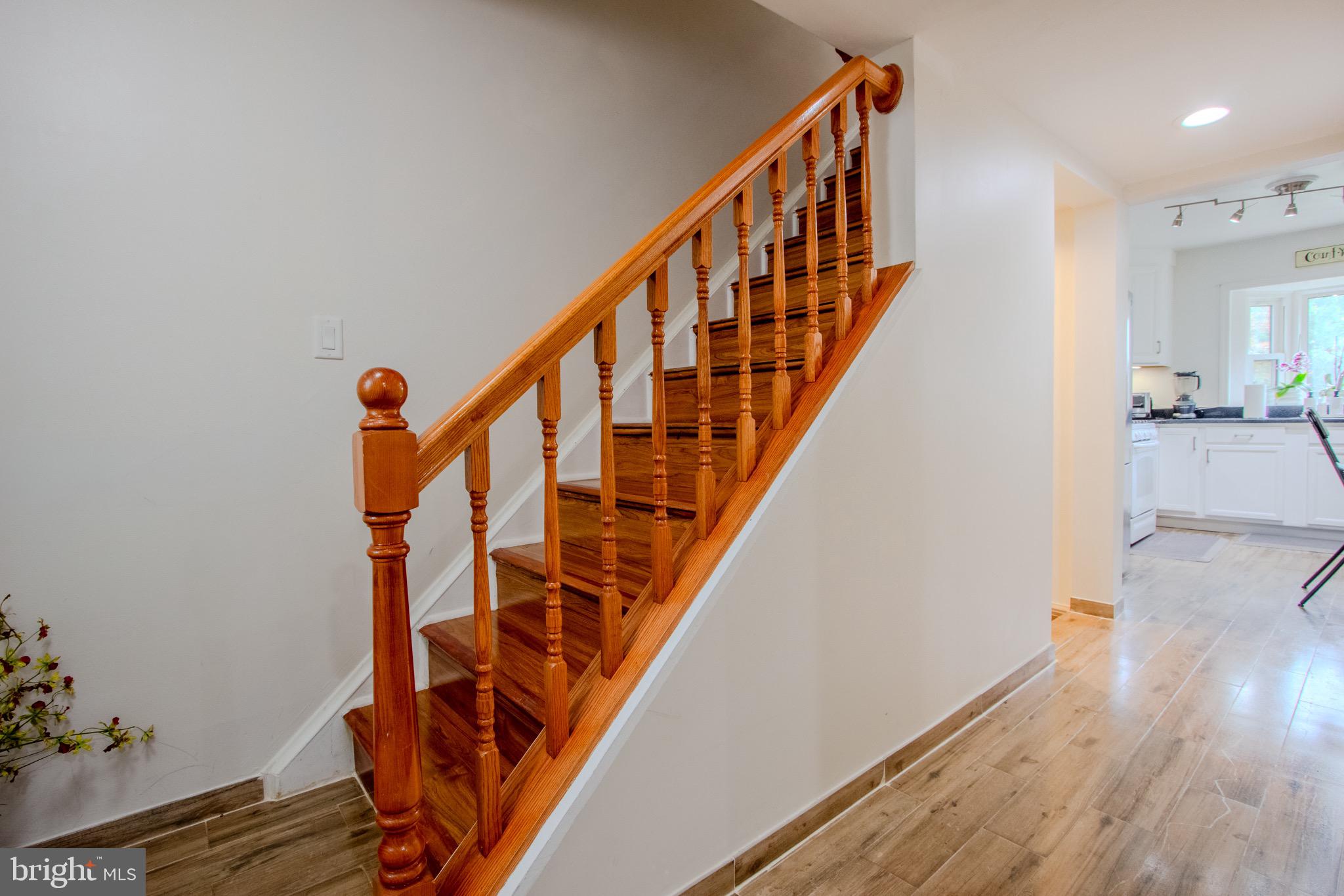 LAKE BRADDOCK - Residential