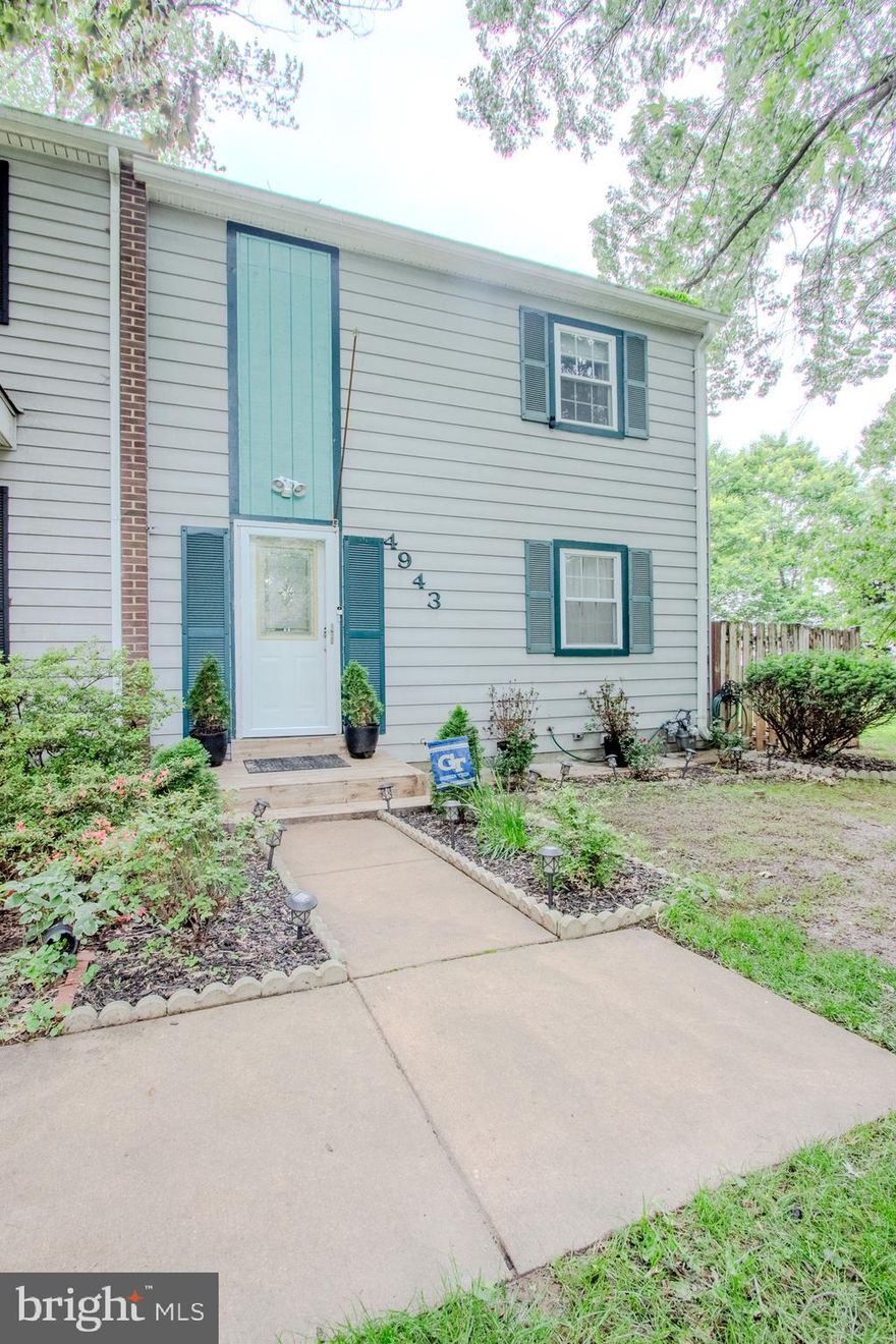 Welcome to 4943 Tibbitt Lane – a beautifully maintained and move-in-ready home in the heart of Burke, VA! This charming residence offers the perfect combination of comfort, style, and convenience in one of Northern Virginia’s most desirable communities. Featuring 3 spacious bedrooms and 3 modern bathrooms, this home is thoughtfully updated throughout. Step inside to find a bright, with gleaming hardwood floors, fresh interior paint, and stylish ceiling light fixtures that elevate the entire living space. The sun-filled living room flows seamlessly into the dining area and updated kitchen, which boasts granite countertops, and plenty of cabinet space. Step outside to your private patio oasis as an end unit, it offers extra privacy and a larger patio space – perfect for summer BBQs, morning coffee, or quiet evenings under the stars.
The fully finished basement offers additional living space with a full bathroom and making it ideal for a guest suite, home office, or family room.
This home is priced for a quick sale and smooth settlement – an incredible value you won’t want to miss! Just minutes from shopping, dining, Burke VRE, commuter routes, and top-rated Fairfax County schools.
Schedule your private tour today and make 4943 Tibbitt Lane your new home just in time for summer!