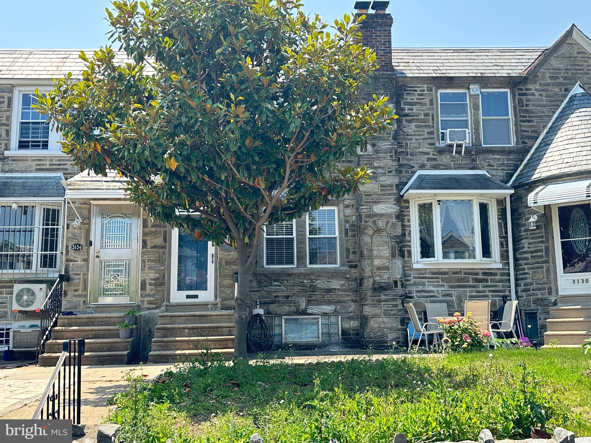 Two story Stone-front Straight-Thru home in Mayfair, original hardwood floor through 1st and 2nd floor. Finished basement. Property is in move in condition. Close to supermarket, schools, and public transportation.