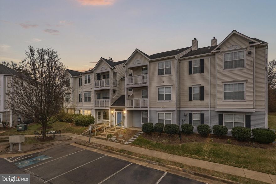 Newly painted professionally: walls, ceiling, doors, and trim. Inside and out, the entire house was professionally cleaned. window coverings have been installed. Patio unit on main level. Price improved. Stainless Steel appliances & granite counter tops, Gas Fireplace. Ceramic baths, Water heater, full size washer & dryer. Condo fee includes water/sewer. Wide array of amenities included at Bull Run Swim & Racquet Club. Within a mile to all the shopping & restaurants you would ever want! Great location .