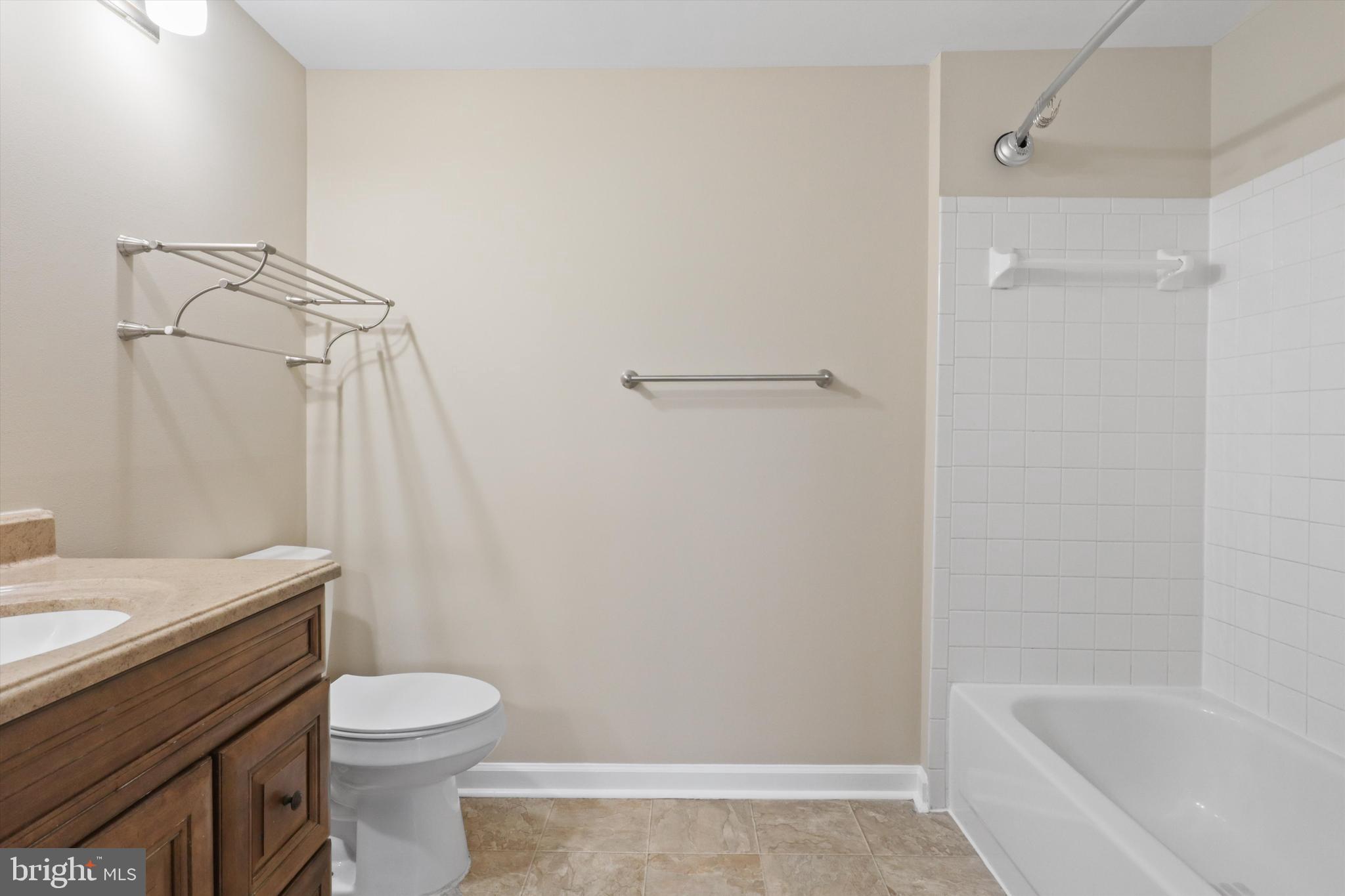 STRATFORD CONDOS - Residential Lease