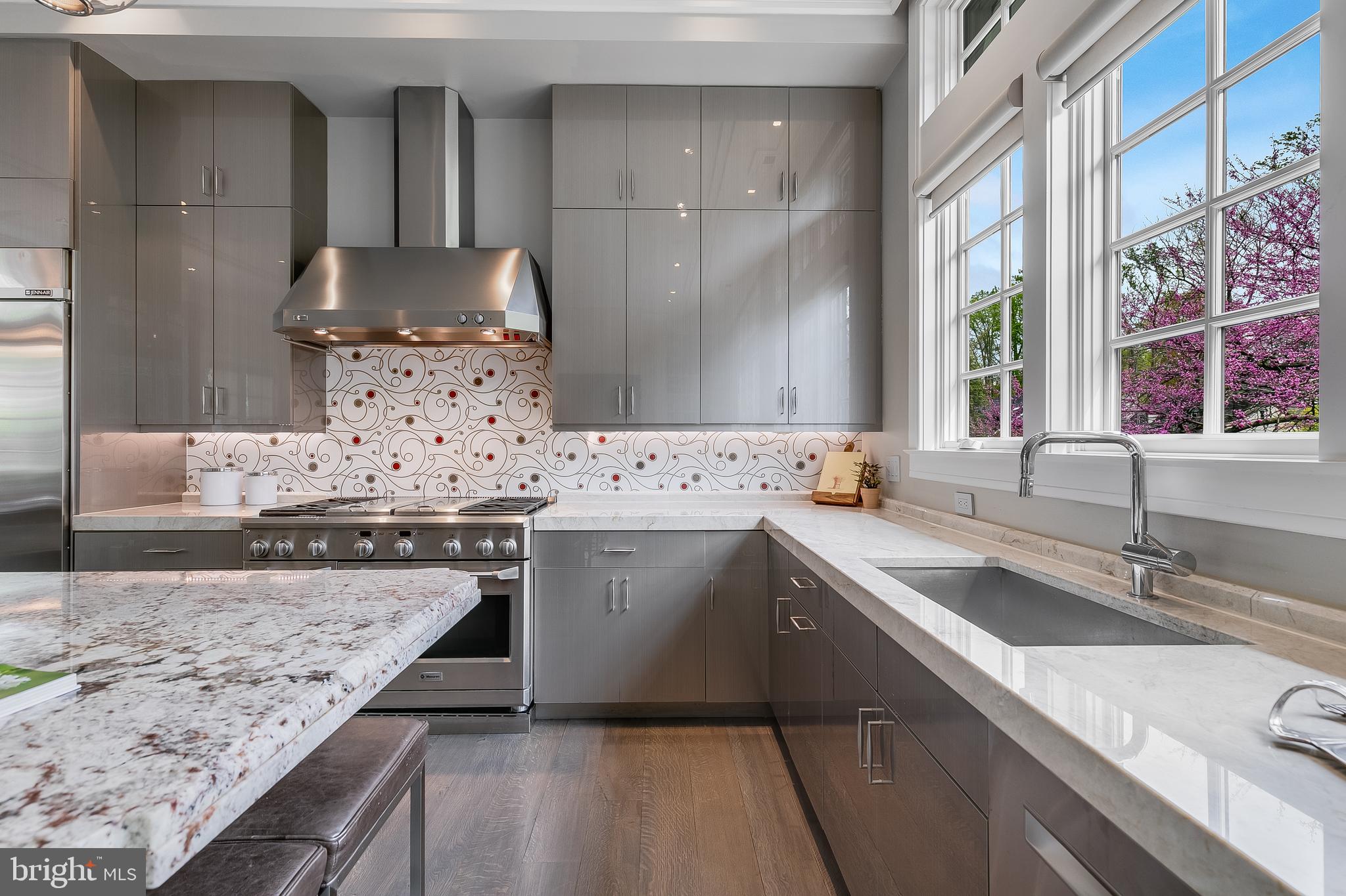 VIRGINIA FOREST - Residential