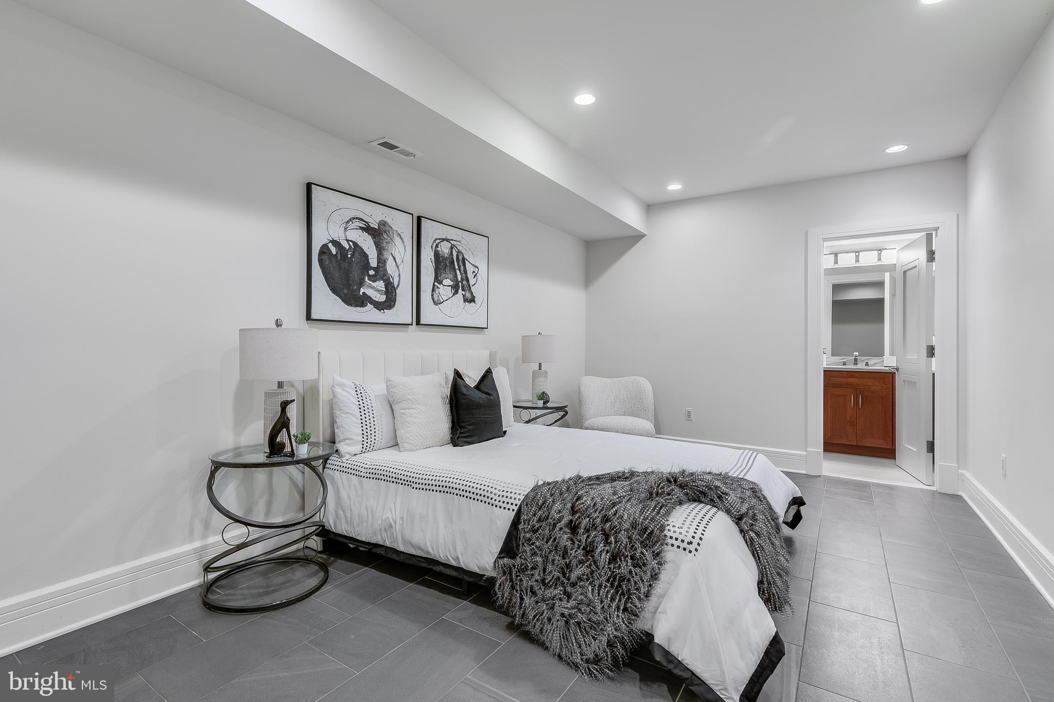 VIRGINIA FOREST - Residential