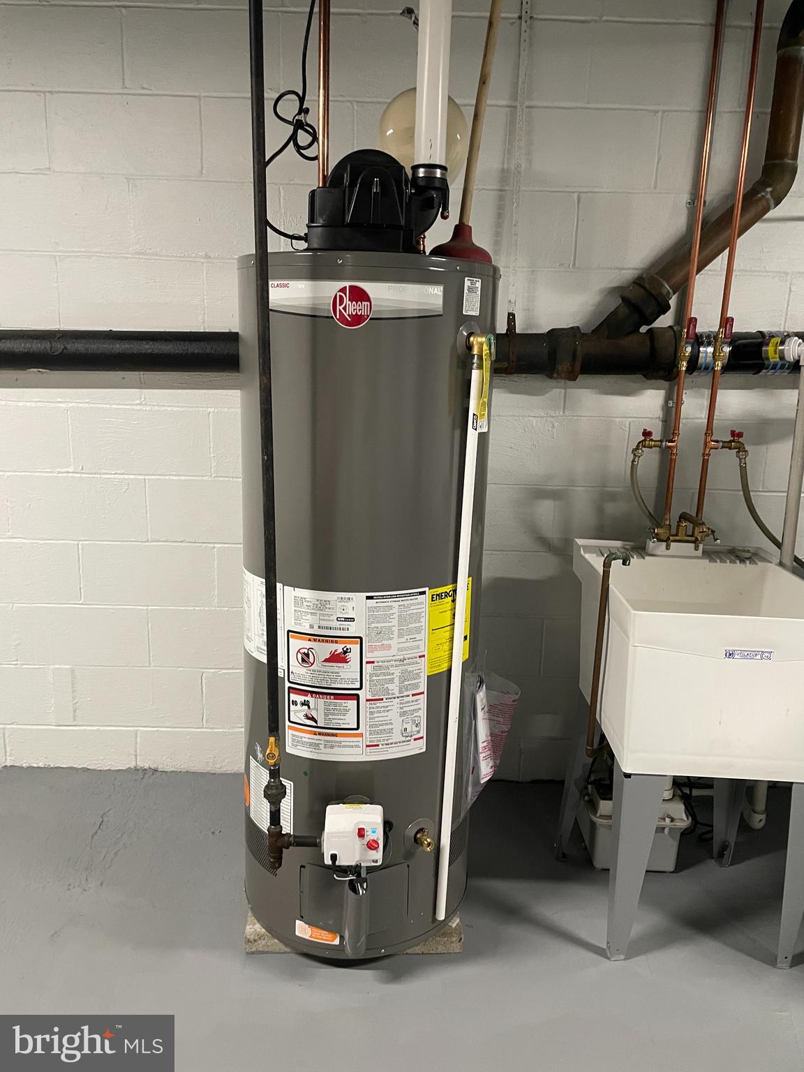 BELMONT HILLS - Residential Lease