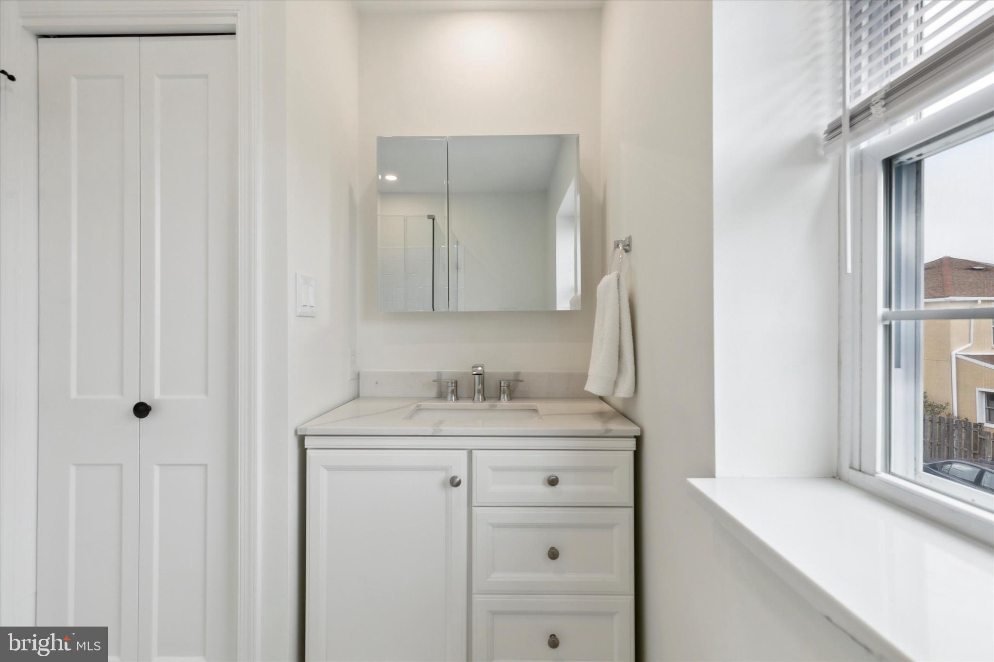 BELMONT HILLS - Residential Lease