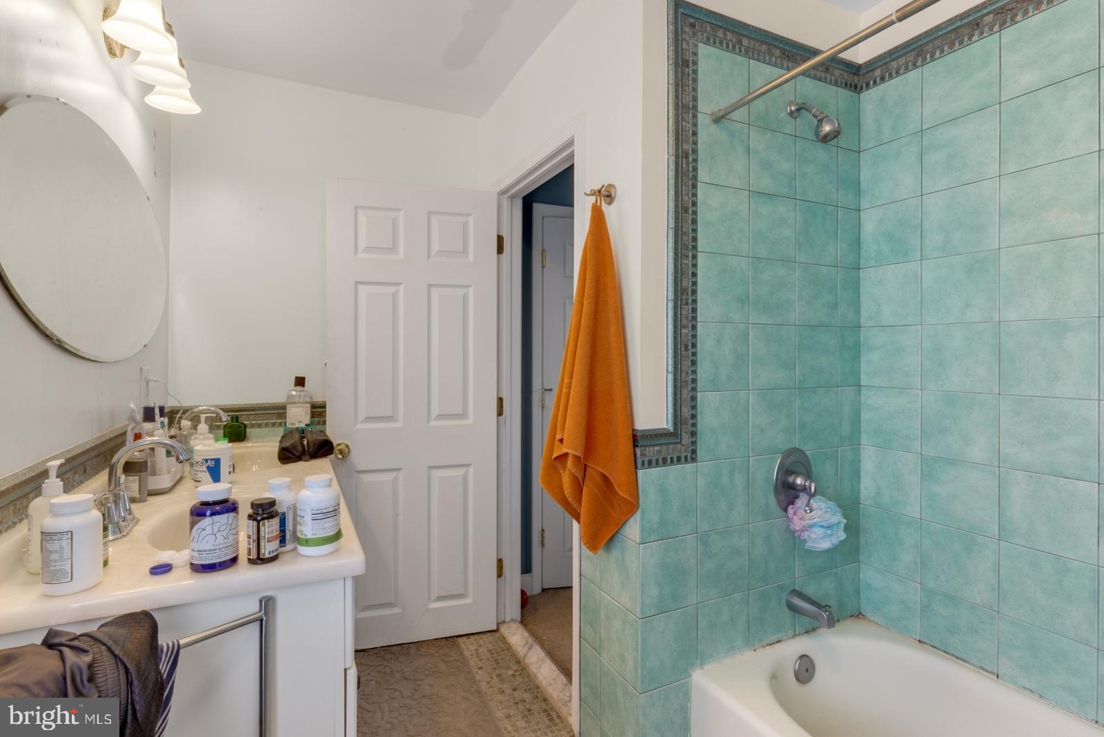 FRANCISVILLE - Residential Lease