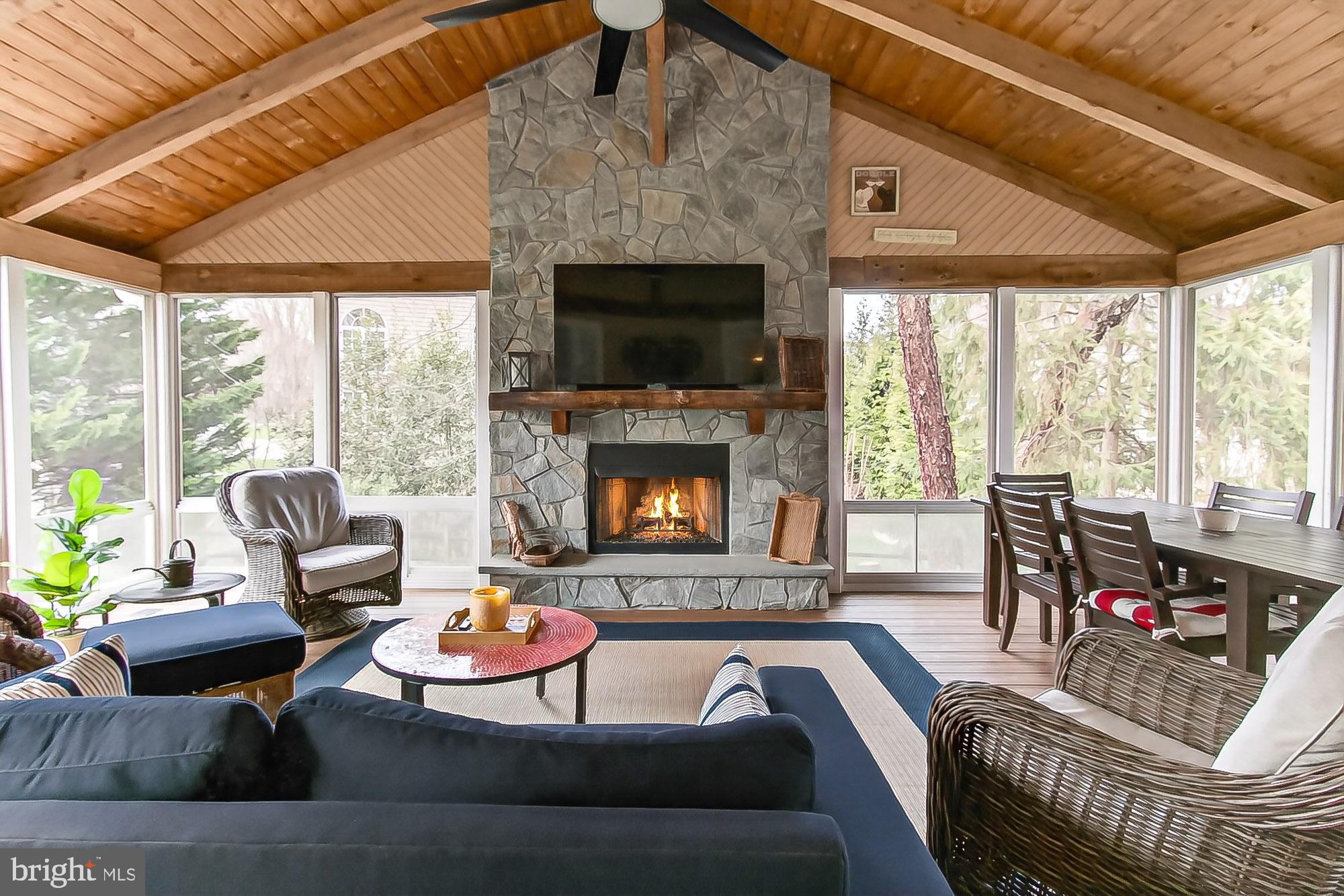 20461 SWAN CREEK COURT