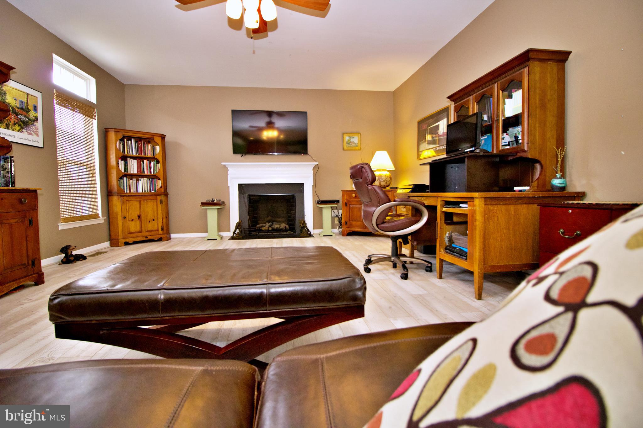 LAKELAND PLACE - Residential