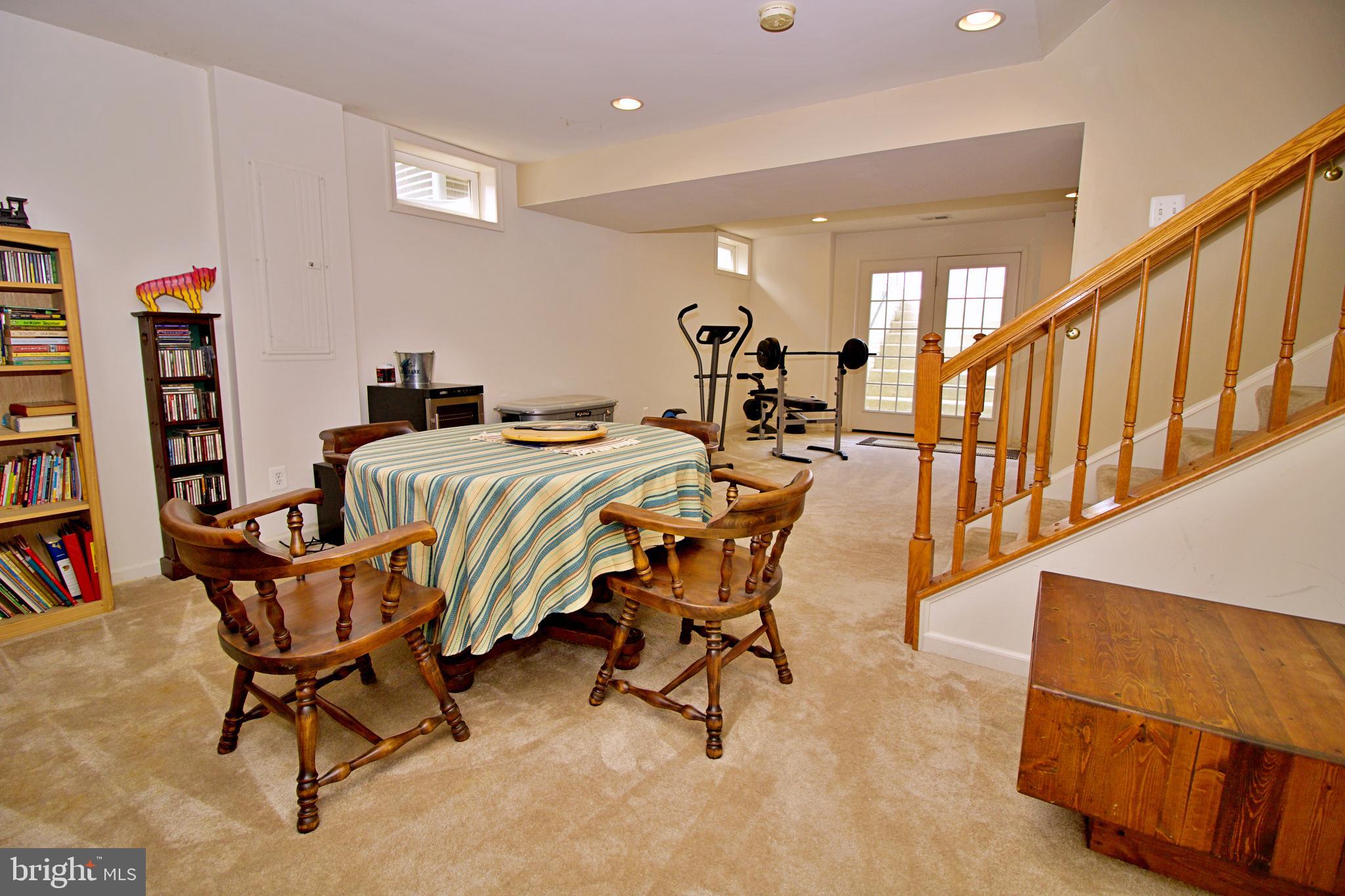 LAKELAND PLACE - Residential