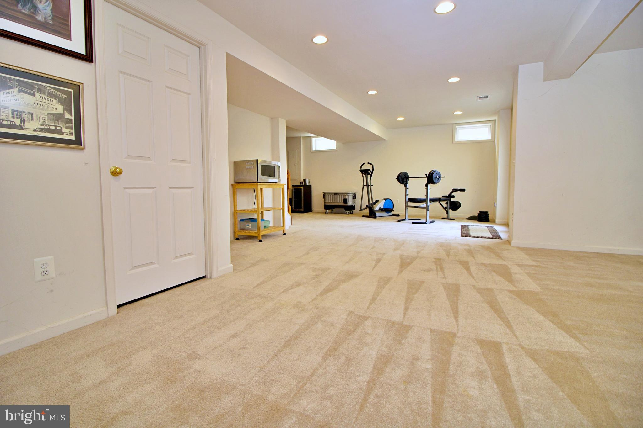 LAKELAND PLACE - Residential