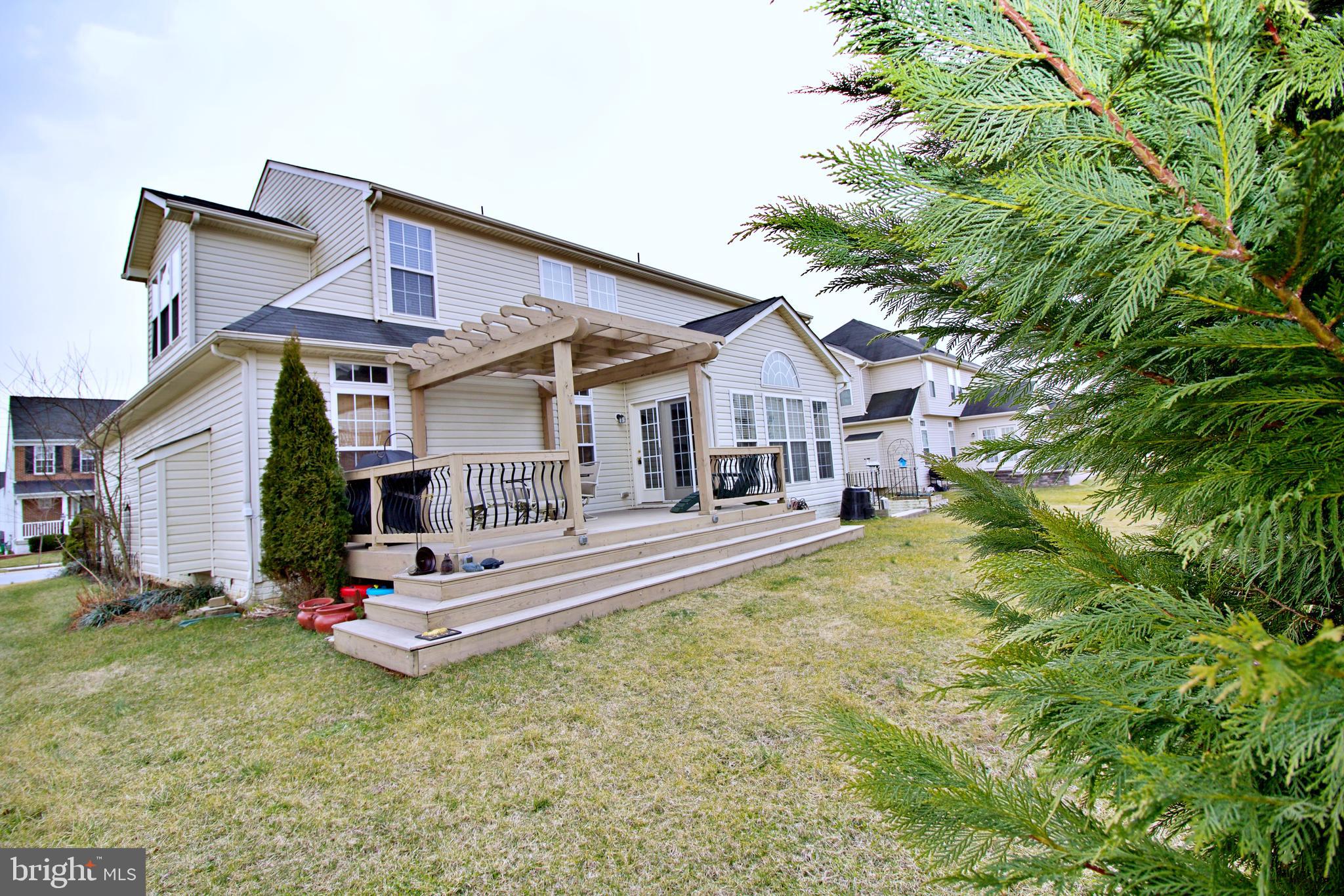 LAKELAND PLACE - Residential