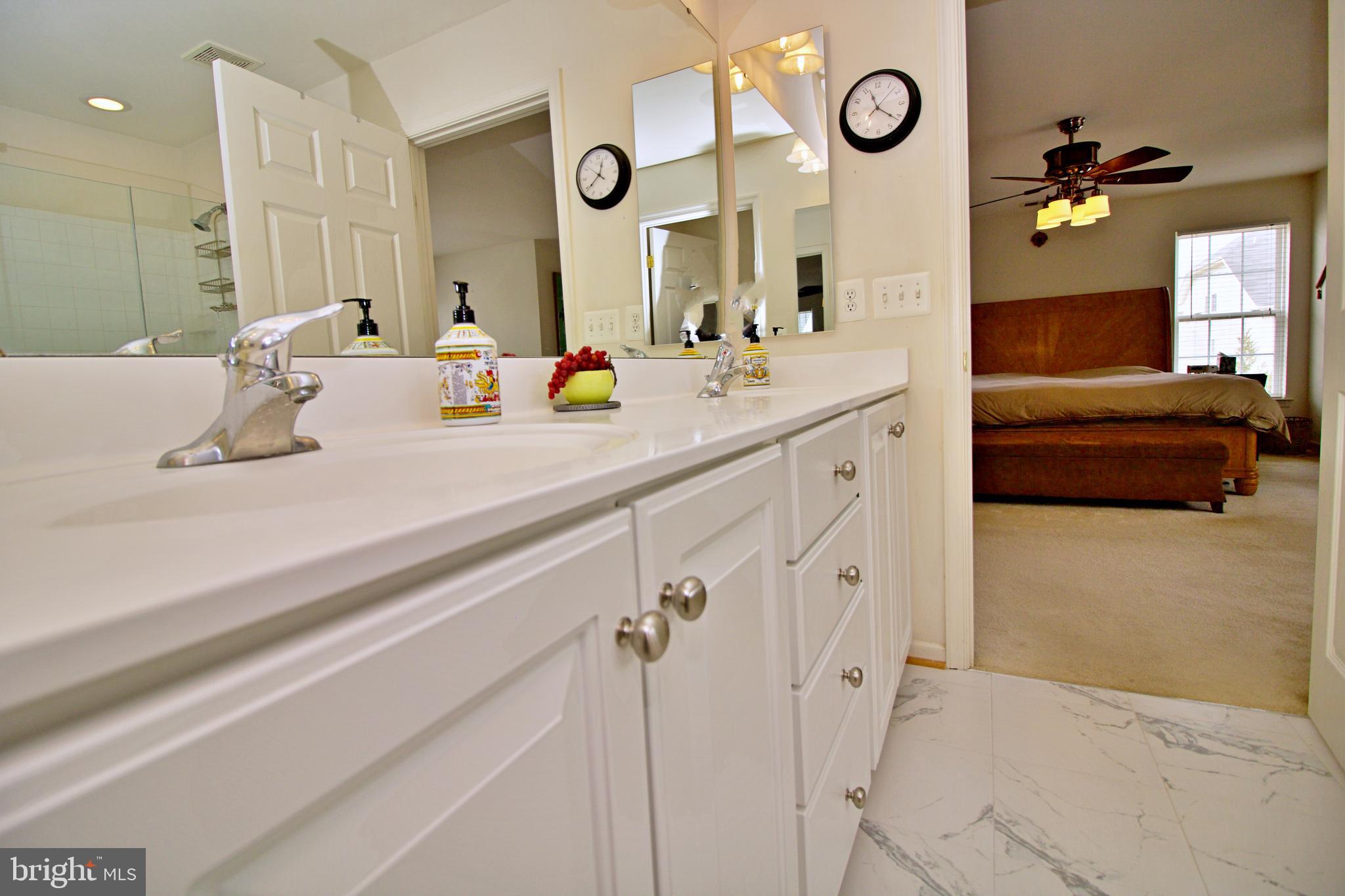 LAKELAND PLACE - Residential