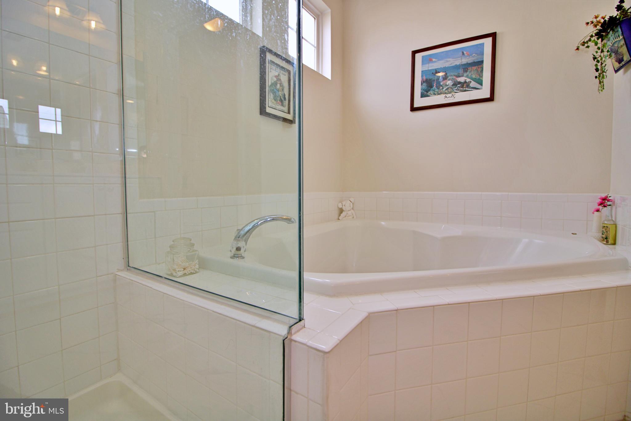 LAKELAND PLACE - Residential