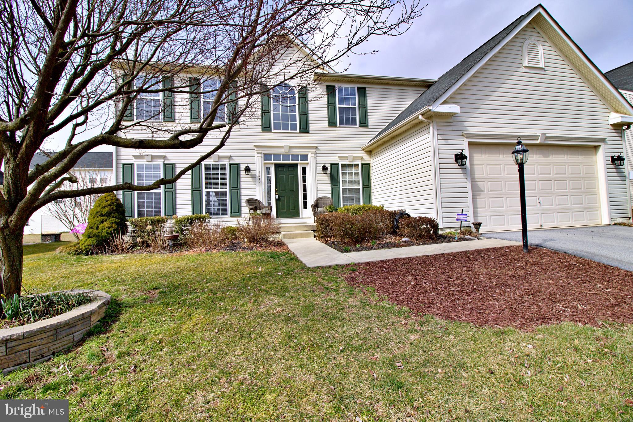 LAKELAND PLACE - Residential