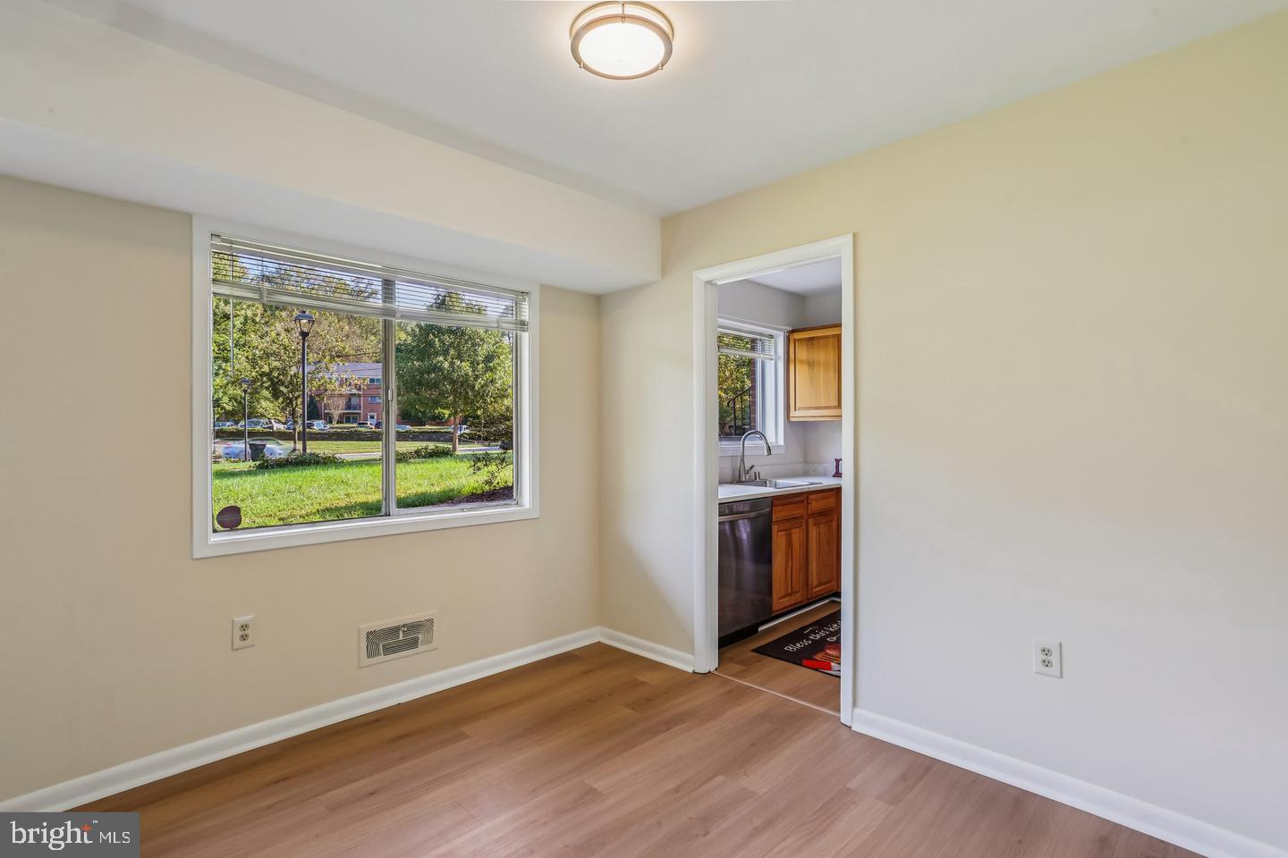 PARKSIDE CONDOMINIUMS - Residential Lease