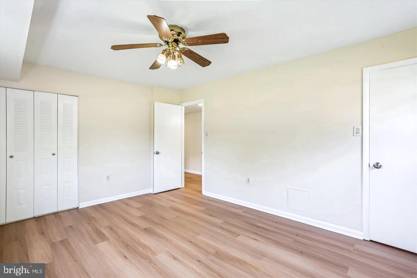 PARKSIDE CONDOMINIUMS - Residential Lease