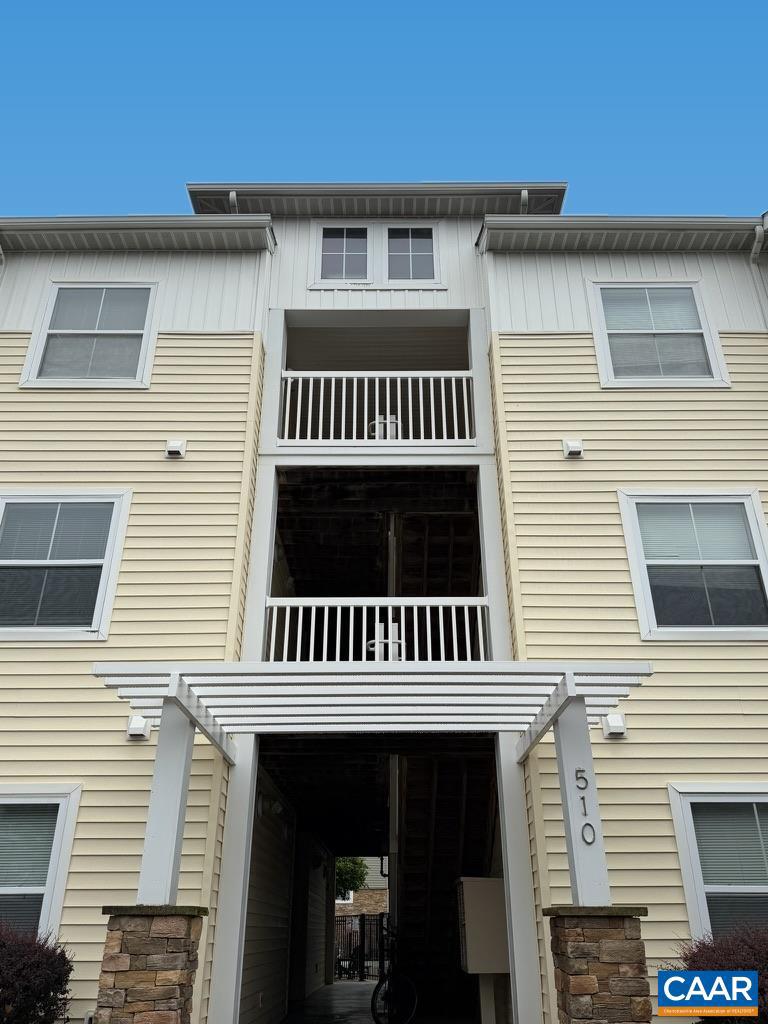 510 DAVIS MILL DR 304