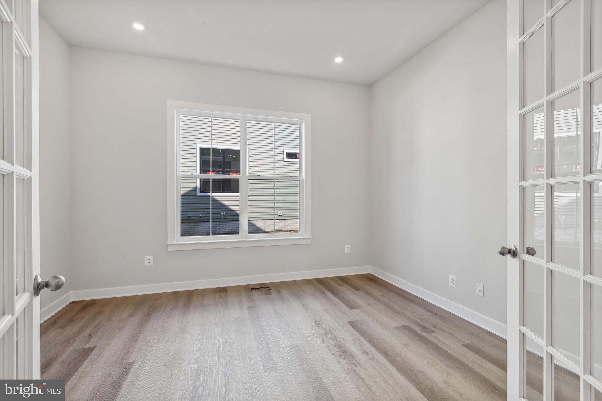 15501 SOLOMON WAY