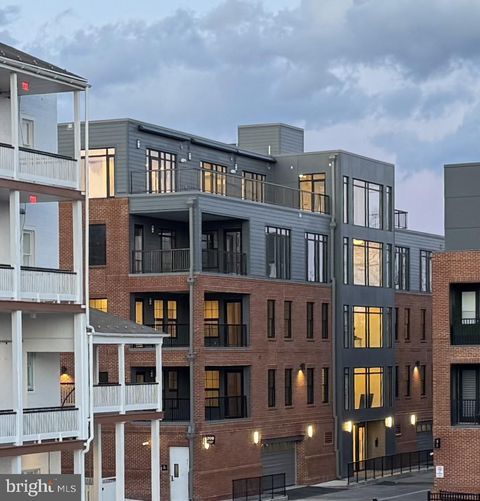 Condo For Sale - 208 Second Street #202<br/> Frederick County, FREDERICK, MD 21701