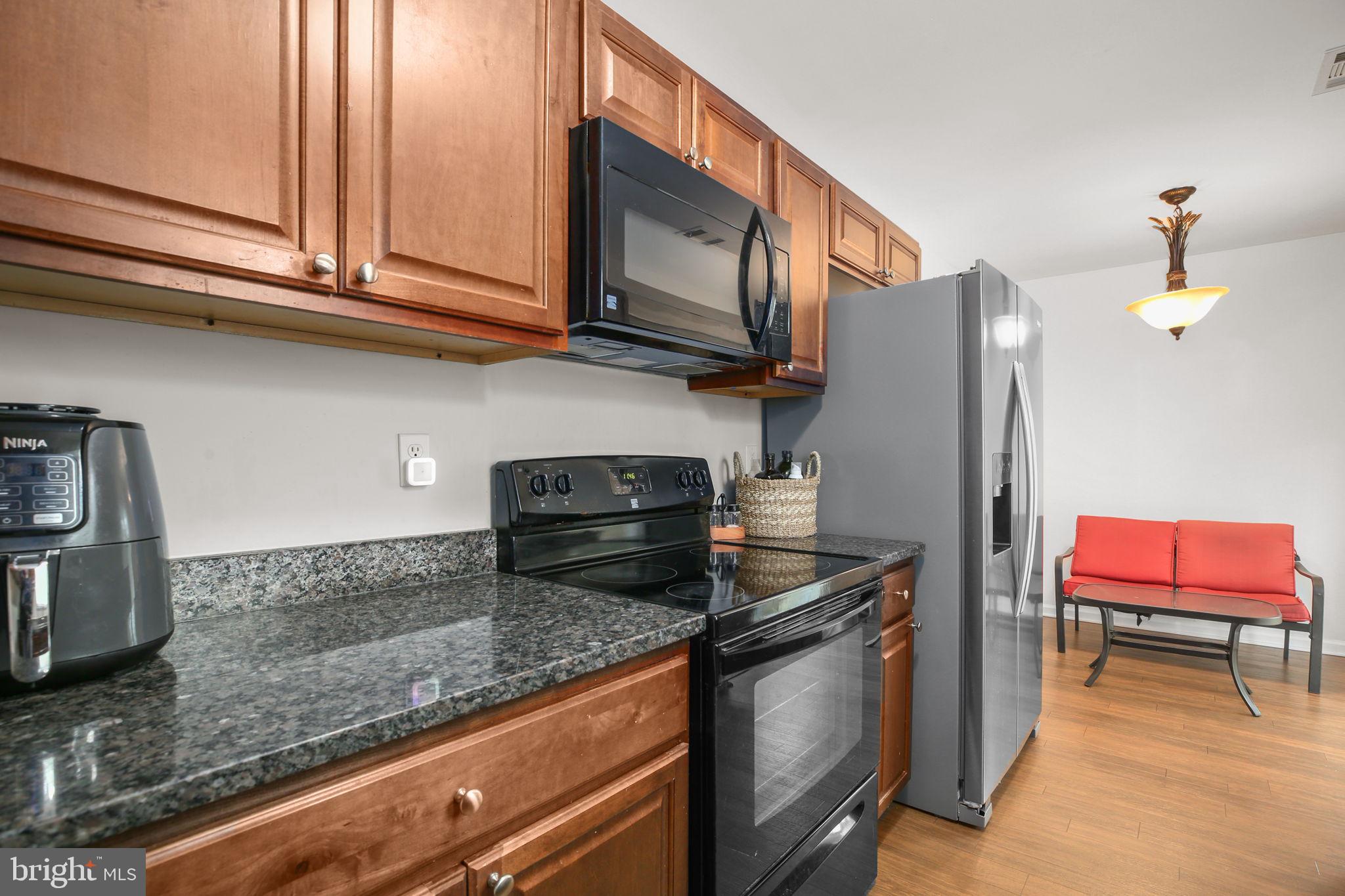 1109 THOMAS JEFFERSON PLACE