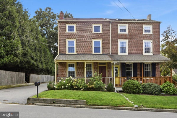 730 N NEW ST, WEST CHESTER, PA 19380 - Image fddaad6dbda8e06361fed16759d04eae/1234066792