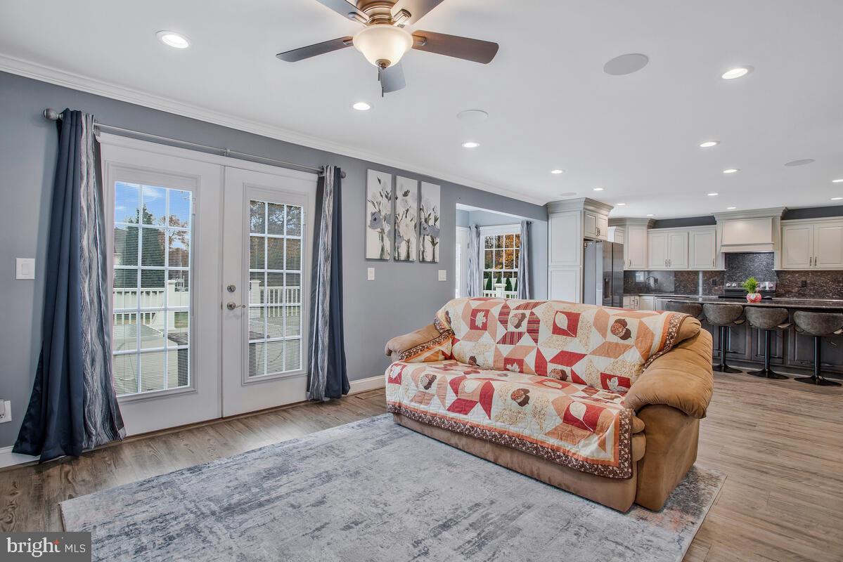 PARADISE BEACH - Residential