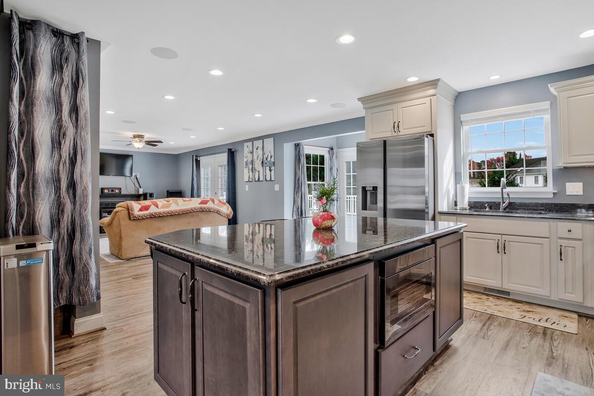 PARADISE BEACH - Residential