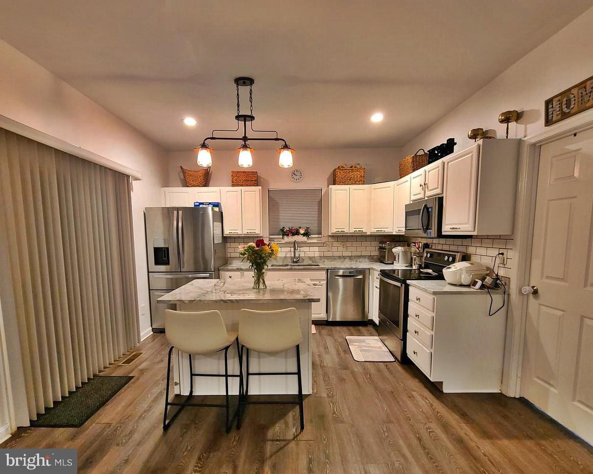 GRANDE VIEW PARK - Residential Lease