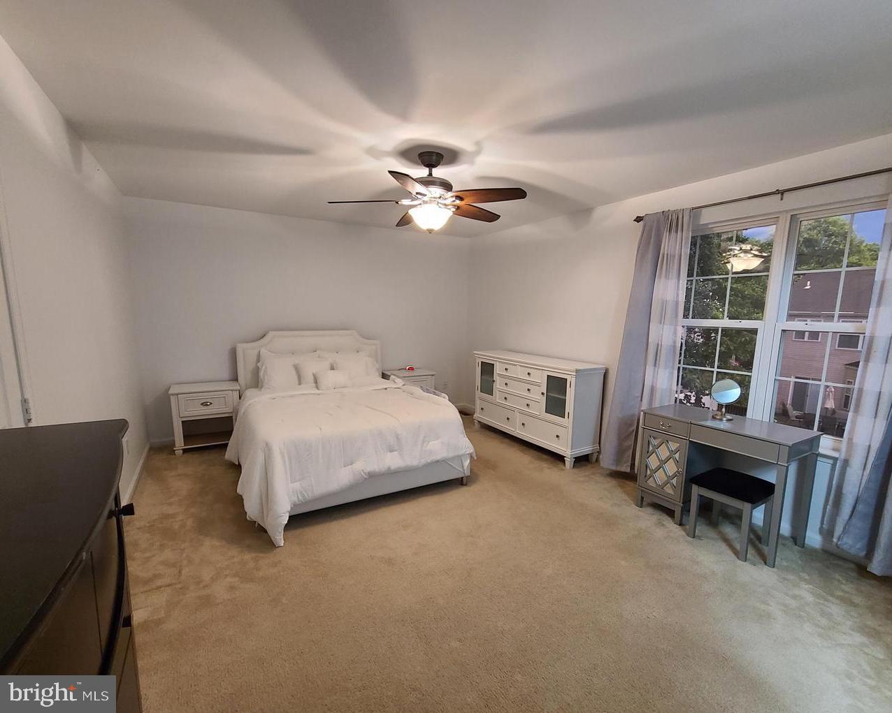 GRANDE VIEW PARK - Residential Lease