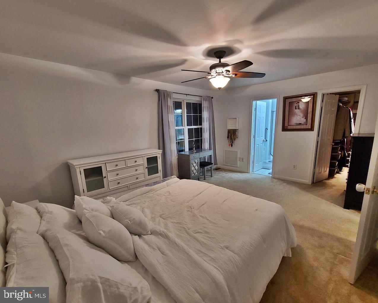 GRANDE VIEW PARK - Residential Lease