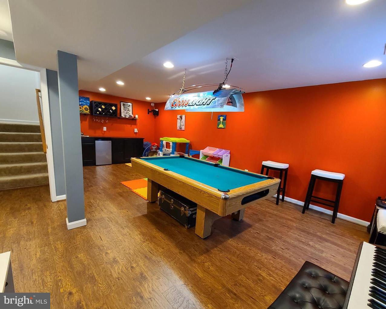 GRANDE VIEW PARK - Residential Lease