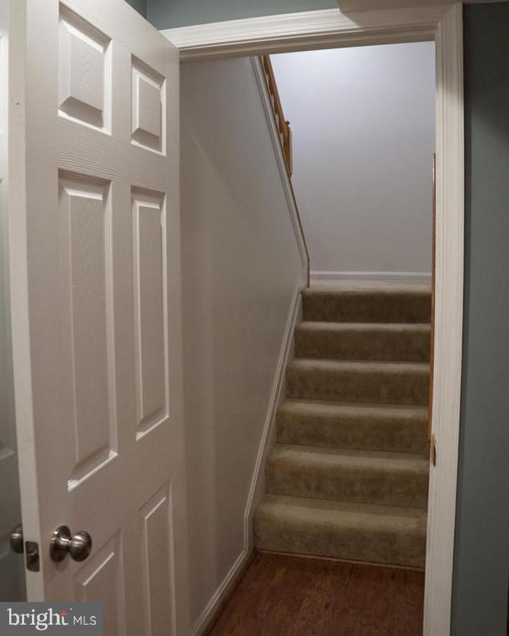 GRANDE VIEW PARK - Residential Lease