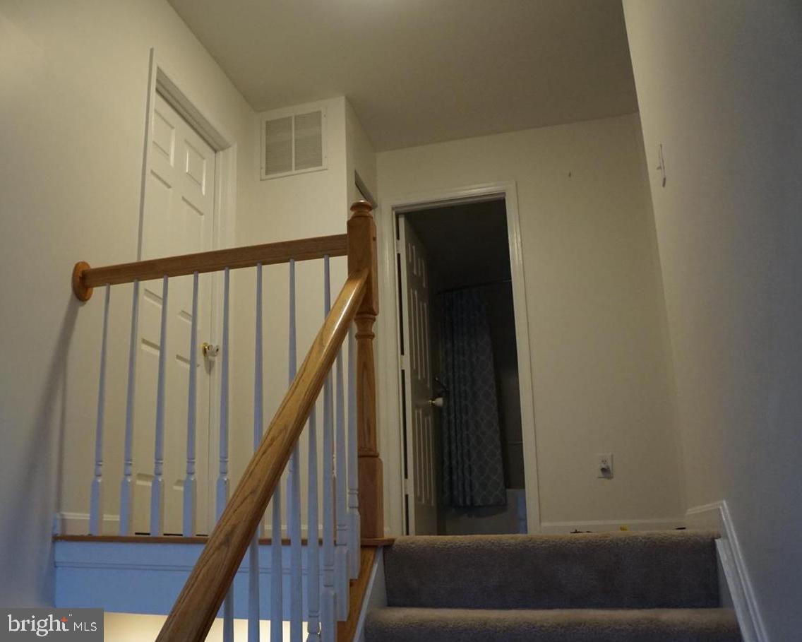 GRANDE VIEW PARK - Residential Lease