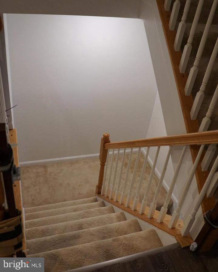 GRANDE VIEW PARK - Residential Lease