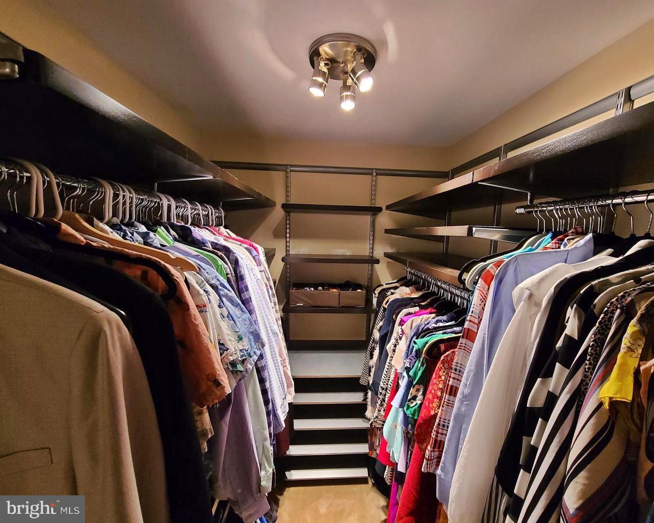 GRANDE VIEW PARK - Residential Lease