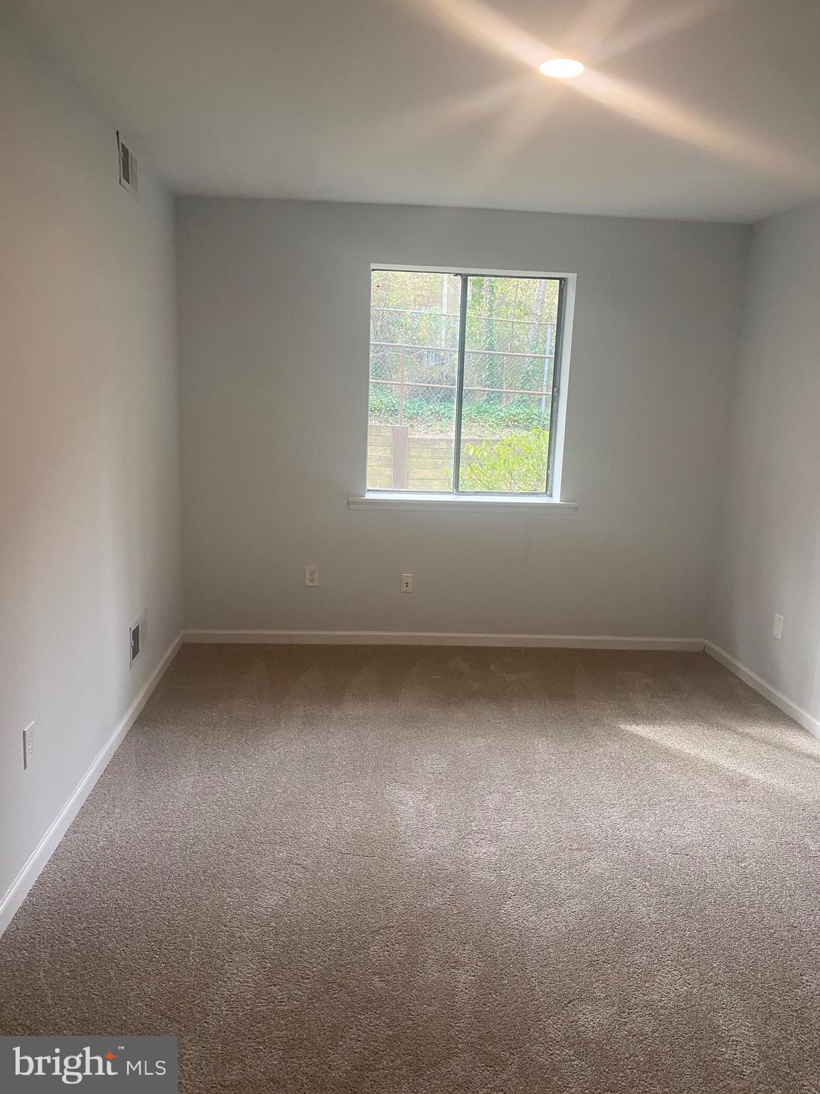 ELYSIAN WOODS - Residential Lease