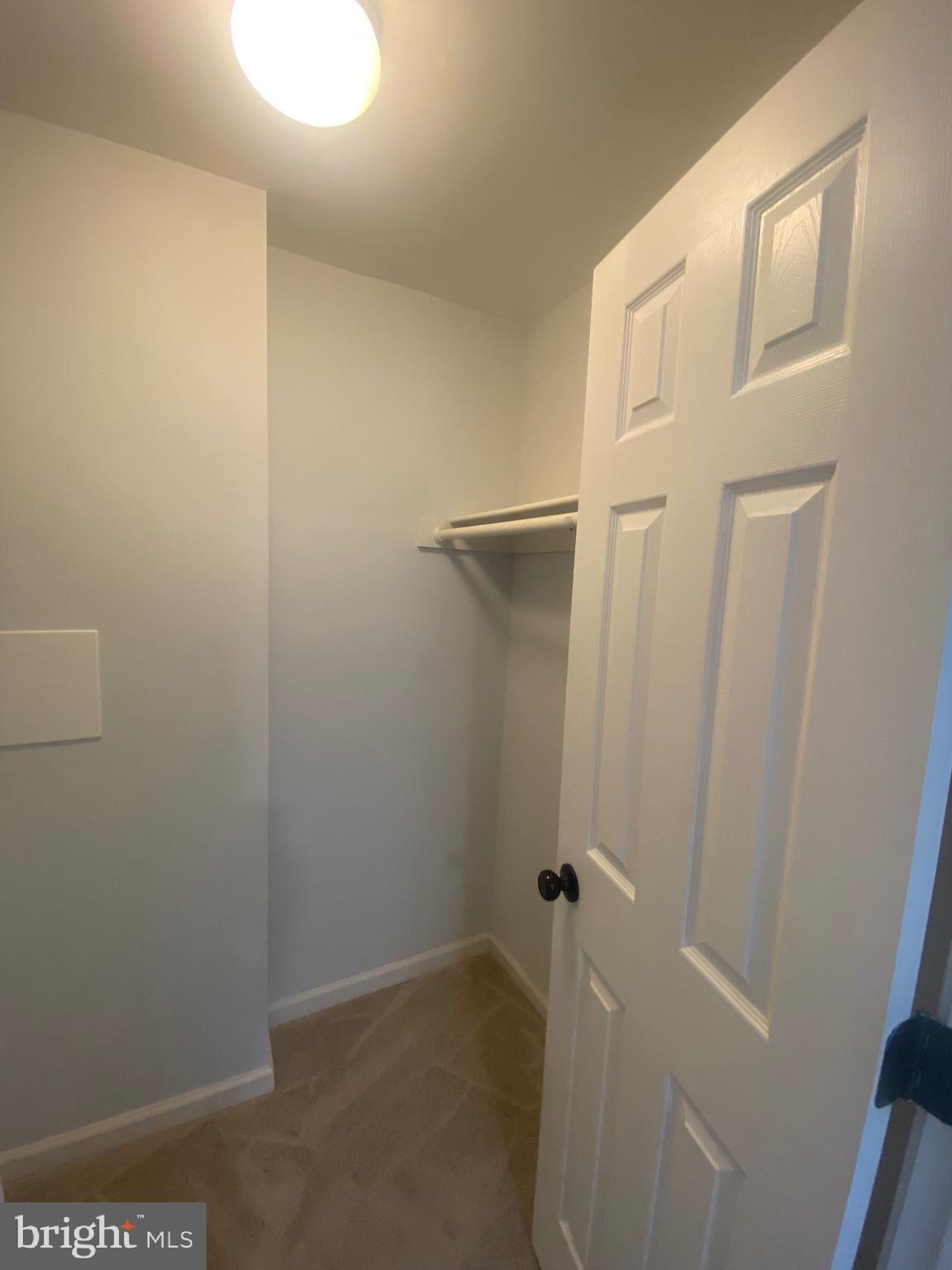 ELYSIAN WOODS - Residential Lease