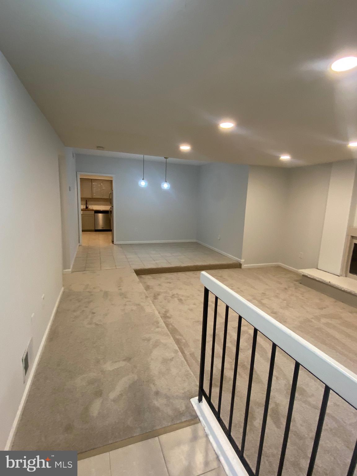 ELYSIAN WOODS - Residential Lease