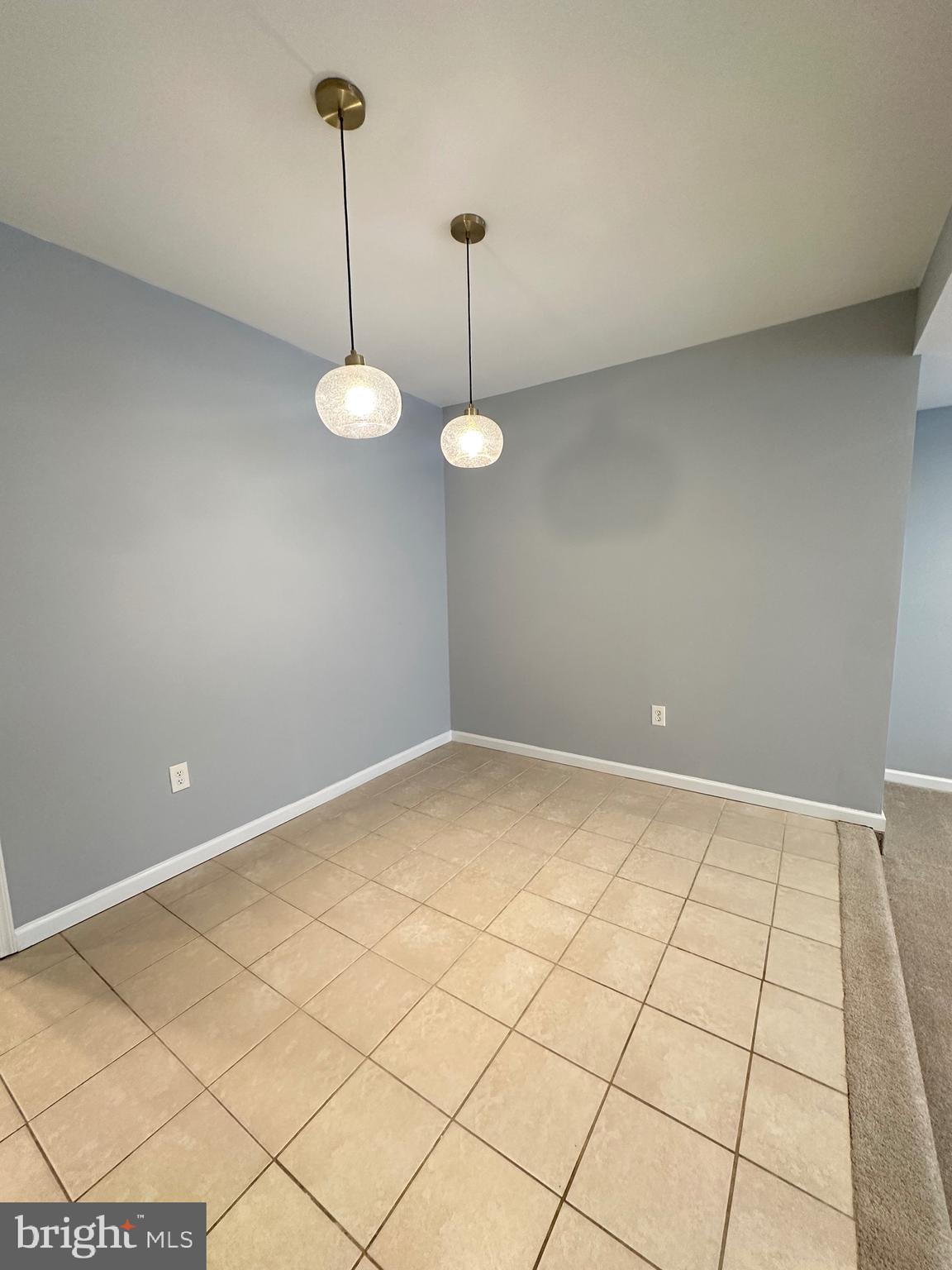 ELYSIAN WOODS - Residential Lease