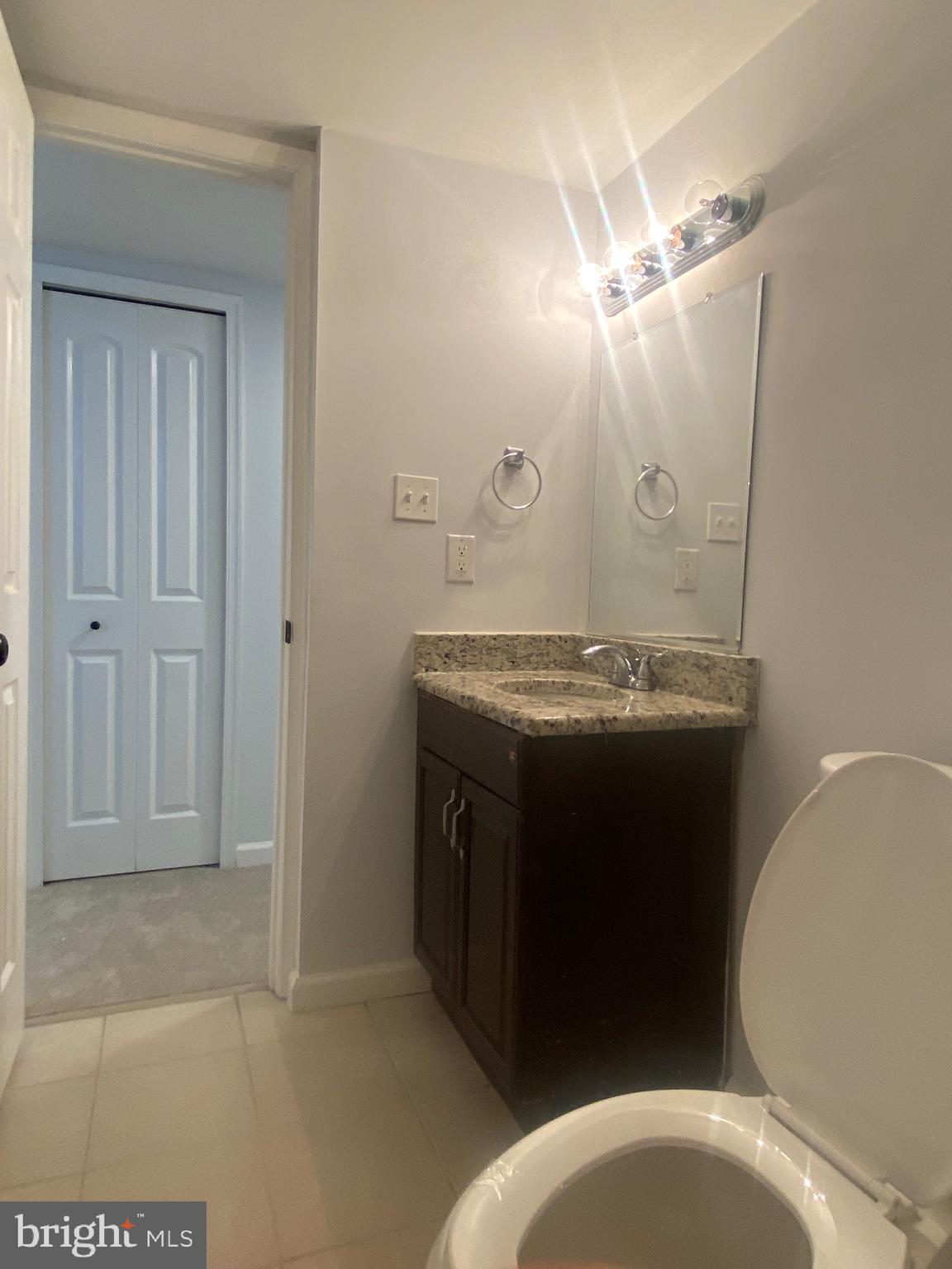 ELYSIAN WOODS - Residential Lease