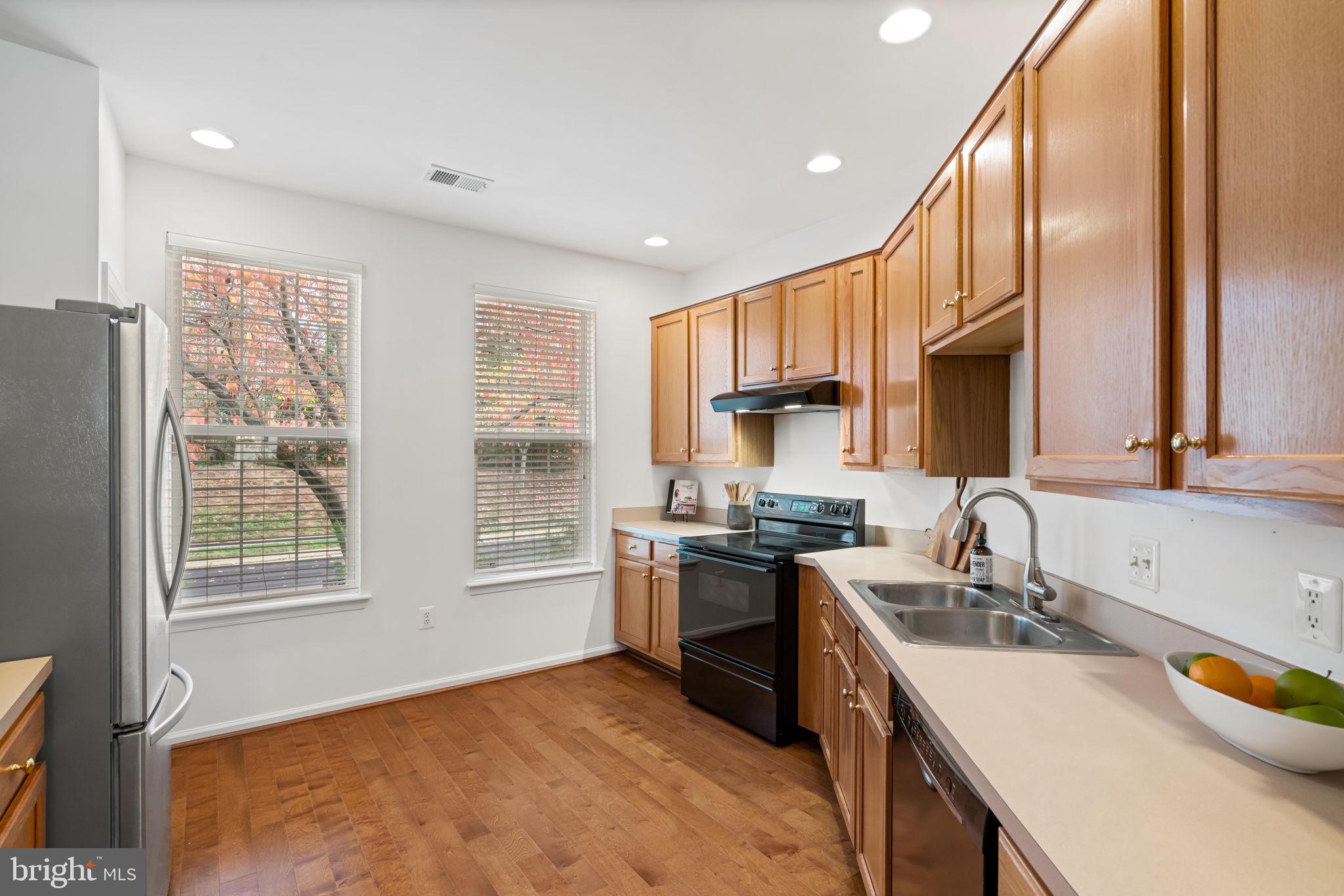 ASHBURN FARM - Residential