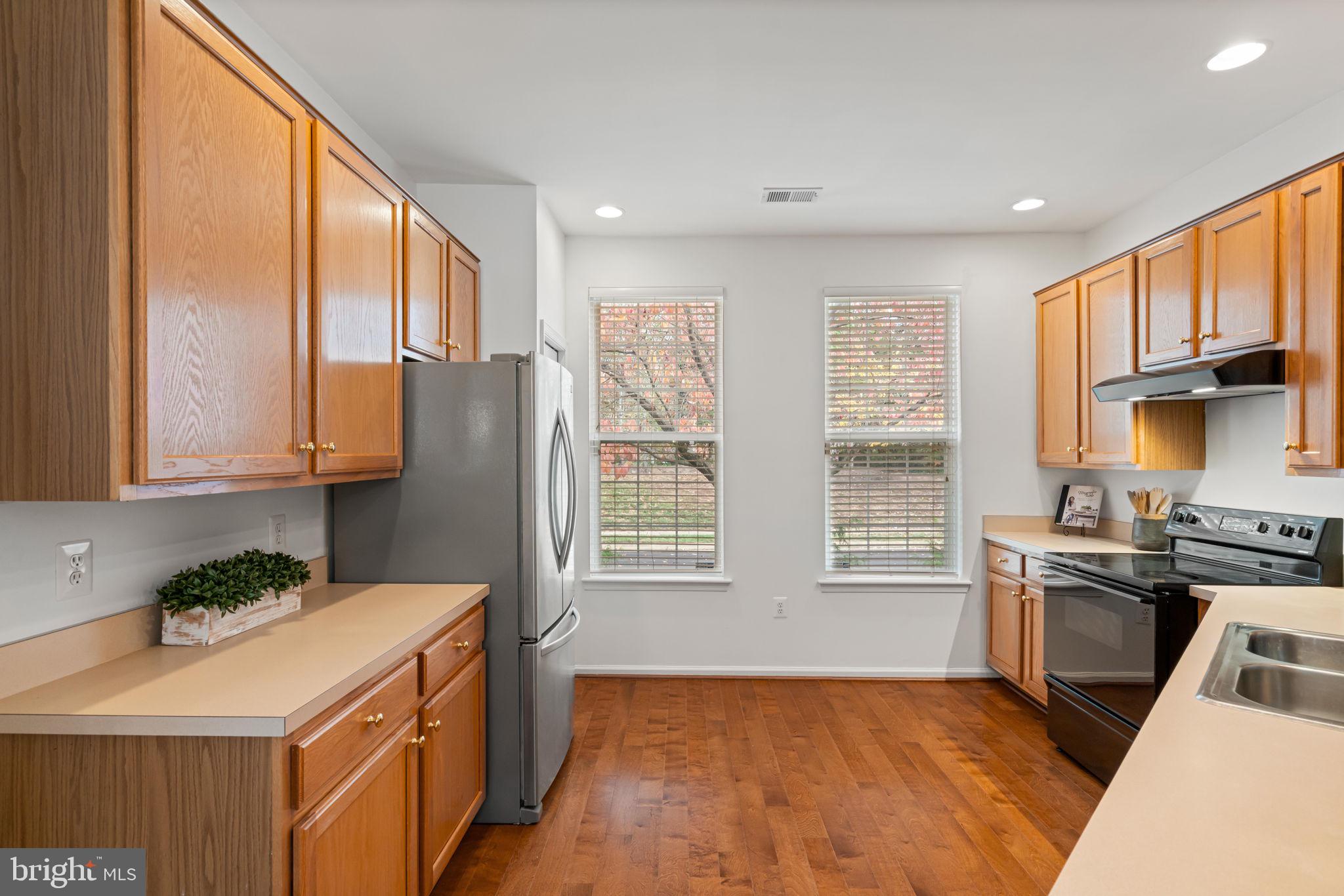 ASHBURN FARM - Residential