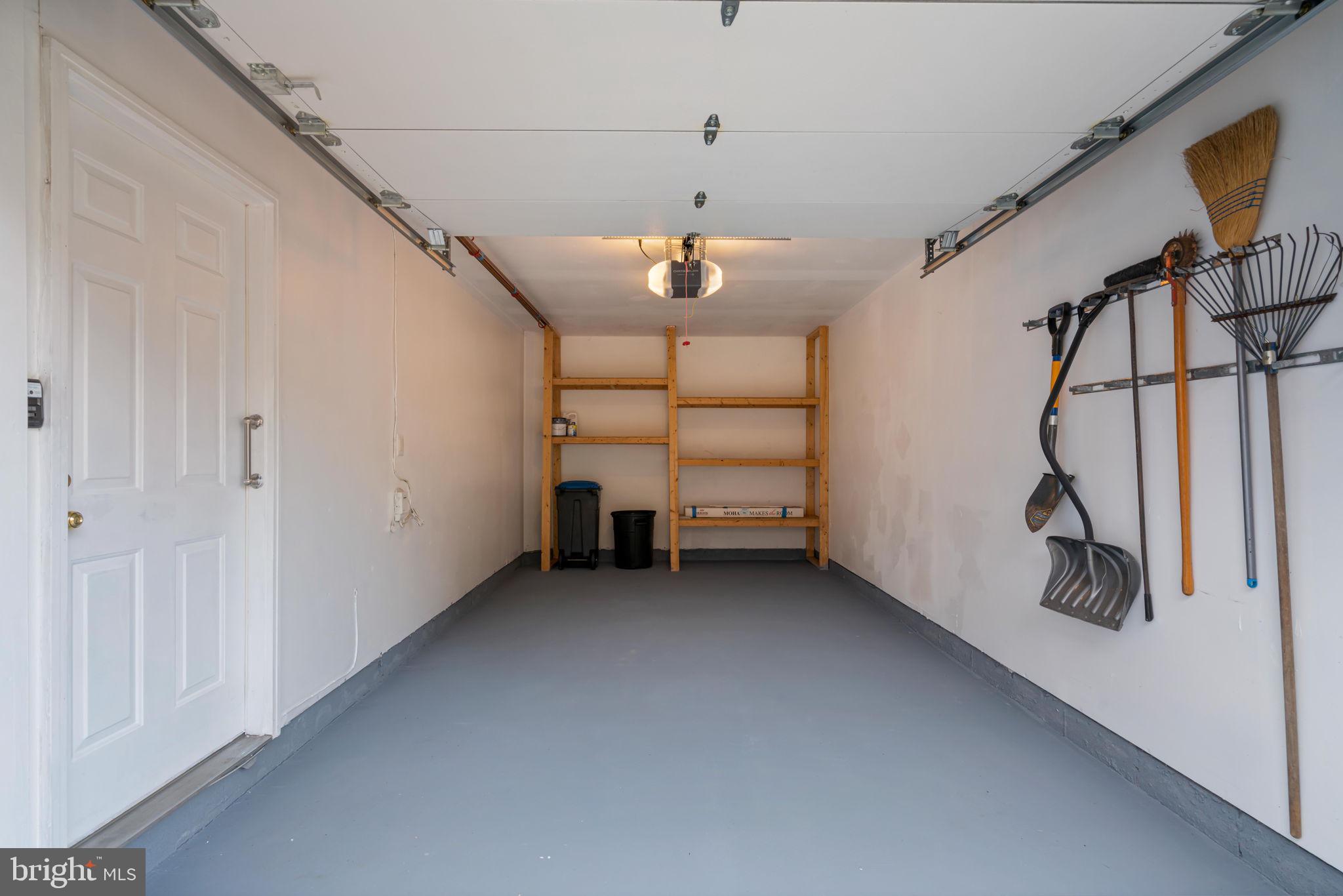 ASHBURN FARM - Residential