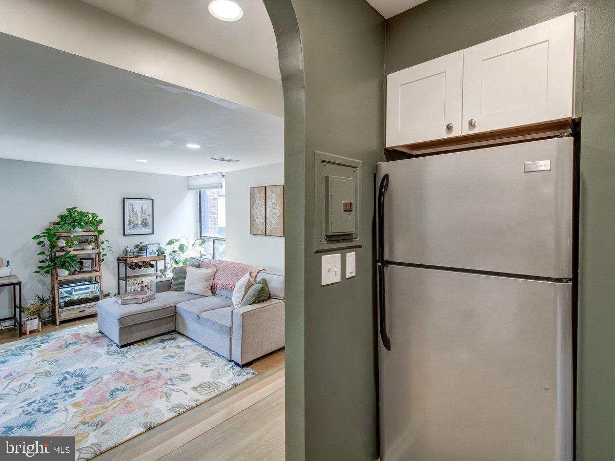 AMERICANA FINMARK - Residential