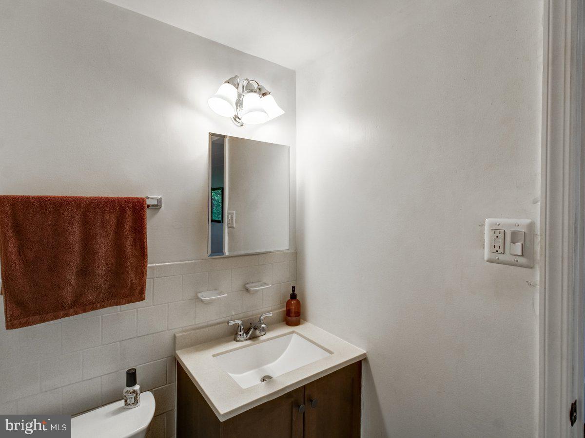 AMERICANA FINMARK - Residential