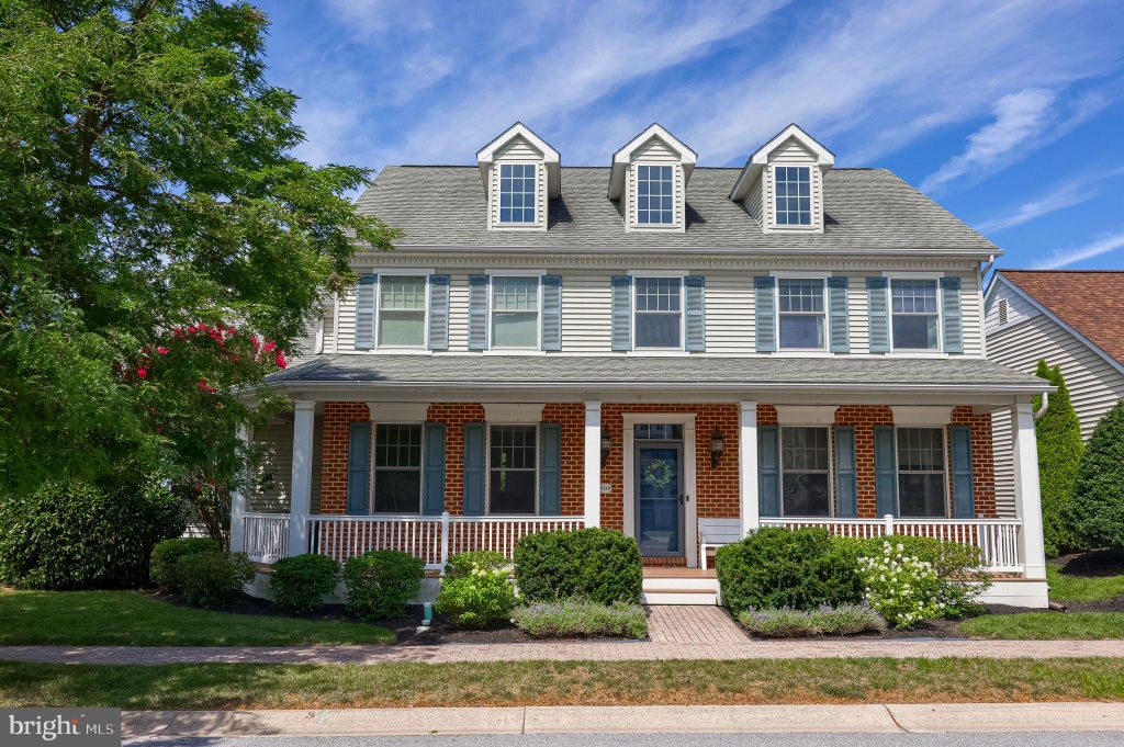 Photo of 900 Sloan Street, LITITZ, PA 17543 (MLS # PALA2093922)