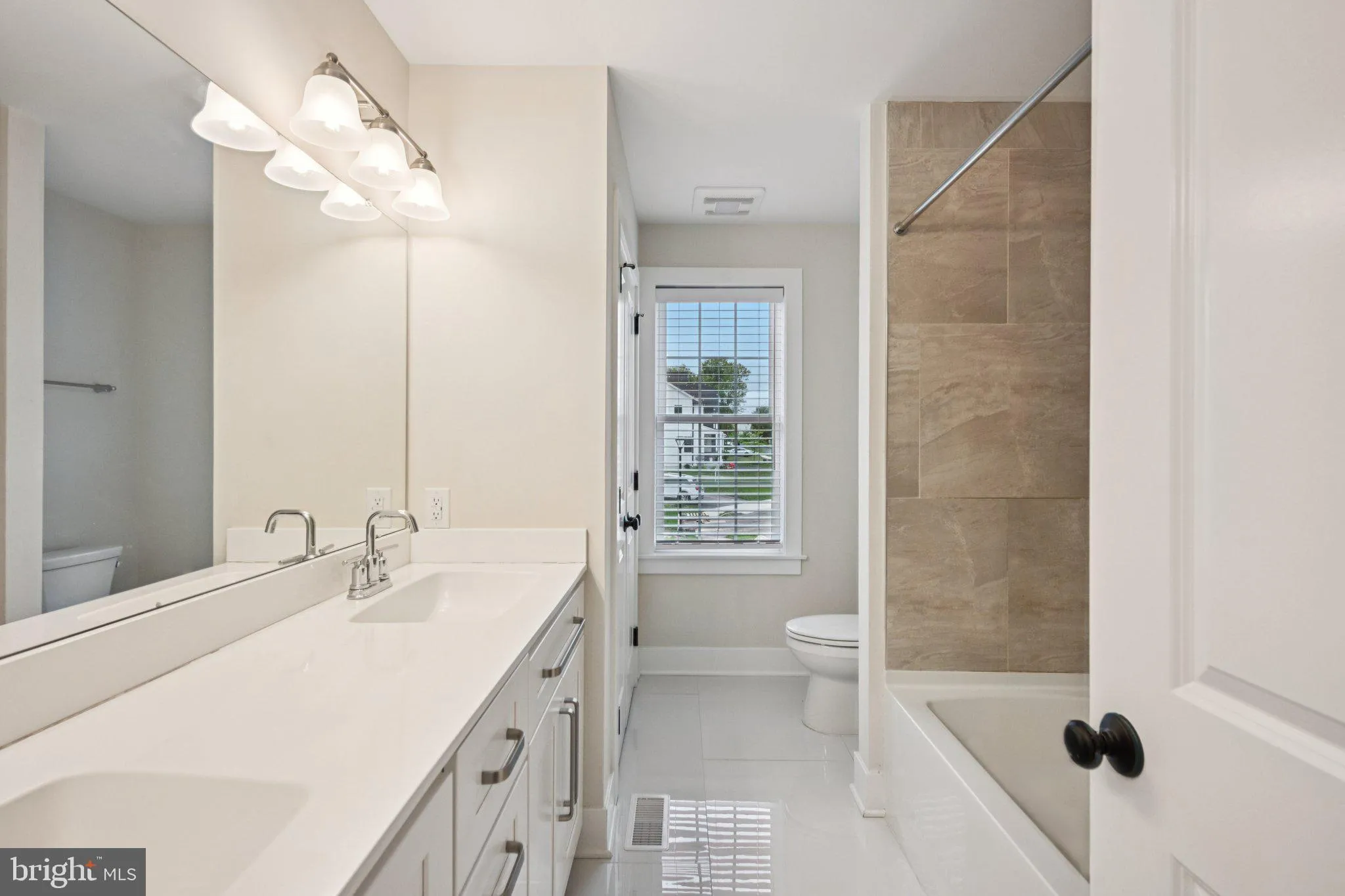 Plymouth Meeting, Pennsylvania 19462, United States, 4 Bedrooms Bedrooms, ,4 BathroomsBathrooms,Residential,Active,172774