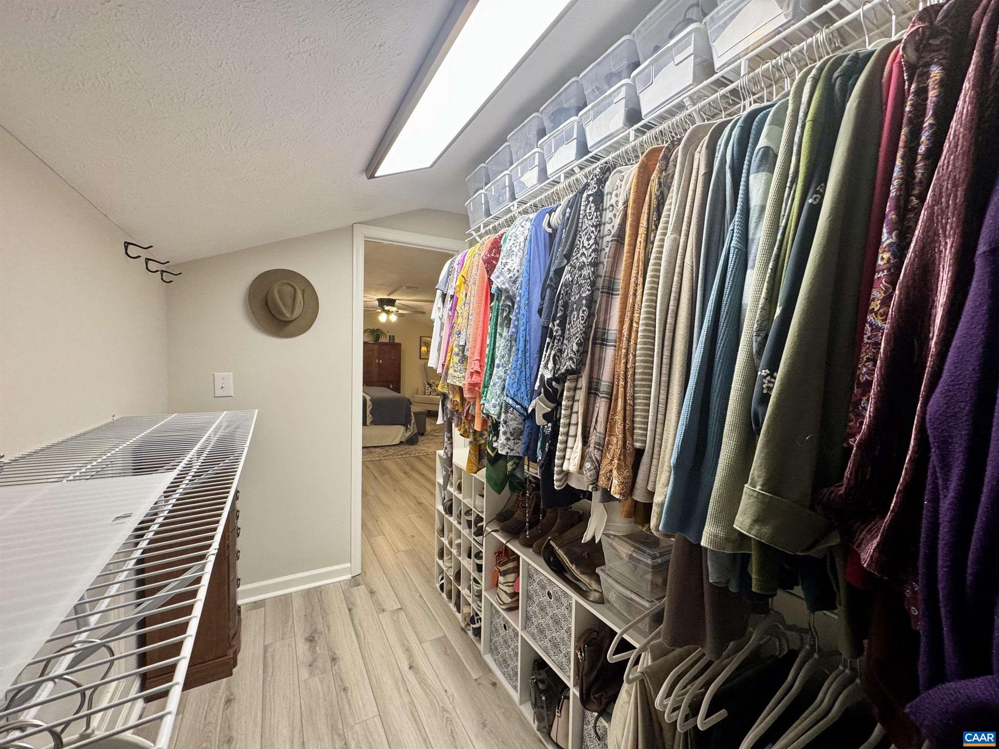 TEAVERTON - Residential