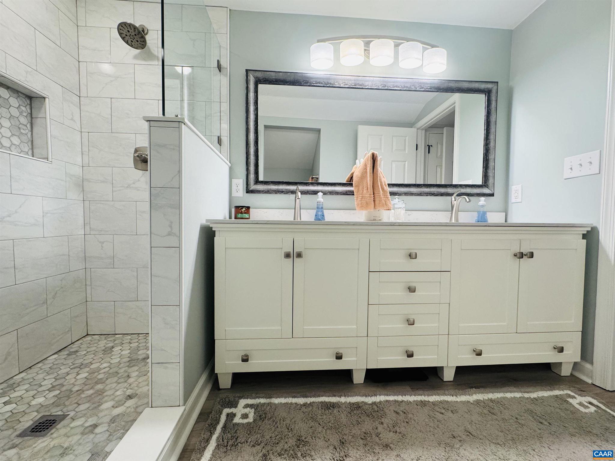 TEAVERTON - Residential